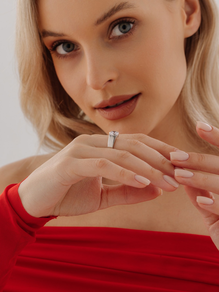 Кольцо из серебра с фианитом (Арт. 1340201118)-3.jpg