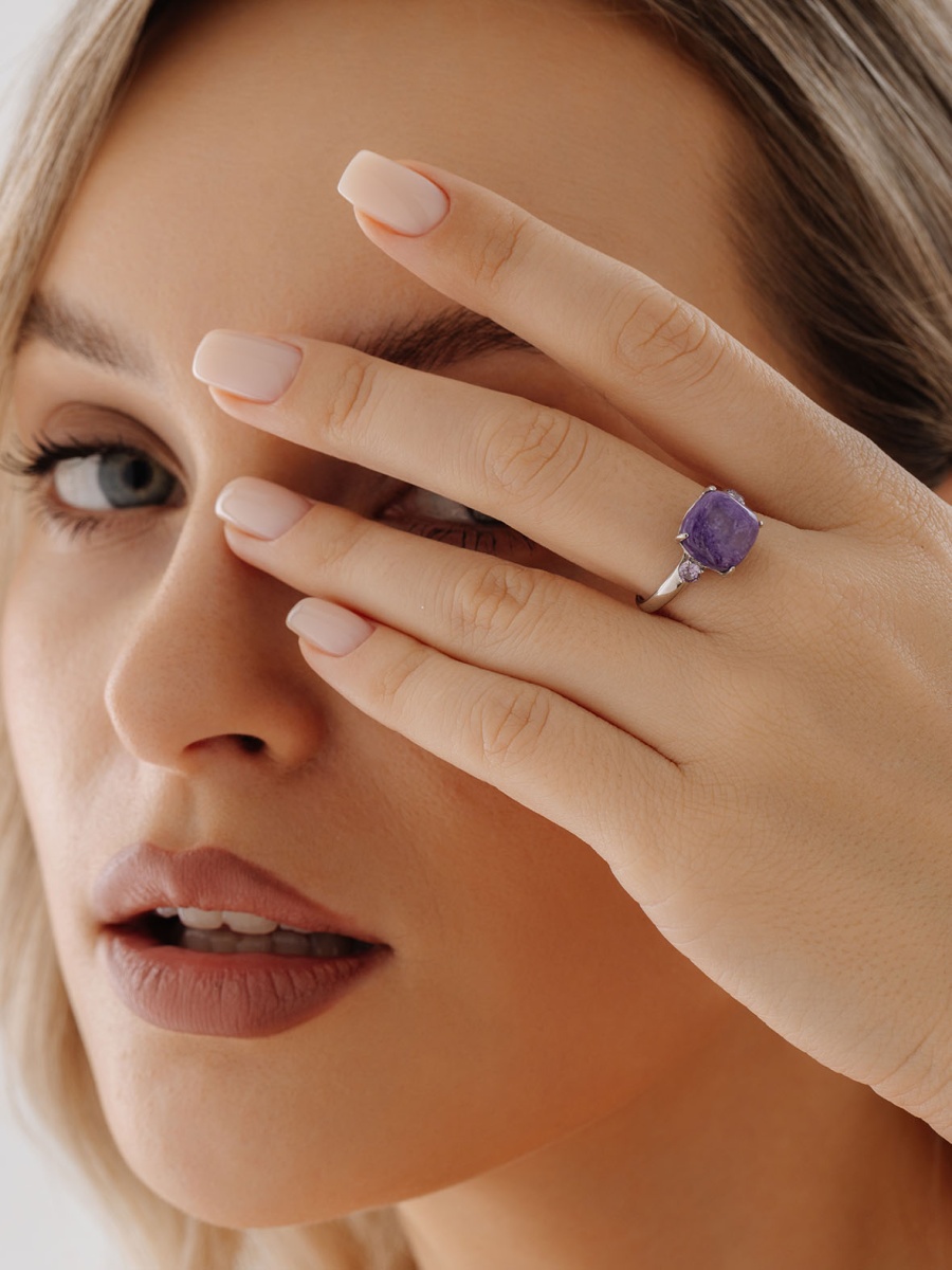 Кольцо из серебра с чароитом и фианитами (Арт. 1340460380-93)-2.jpg