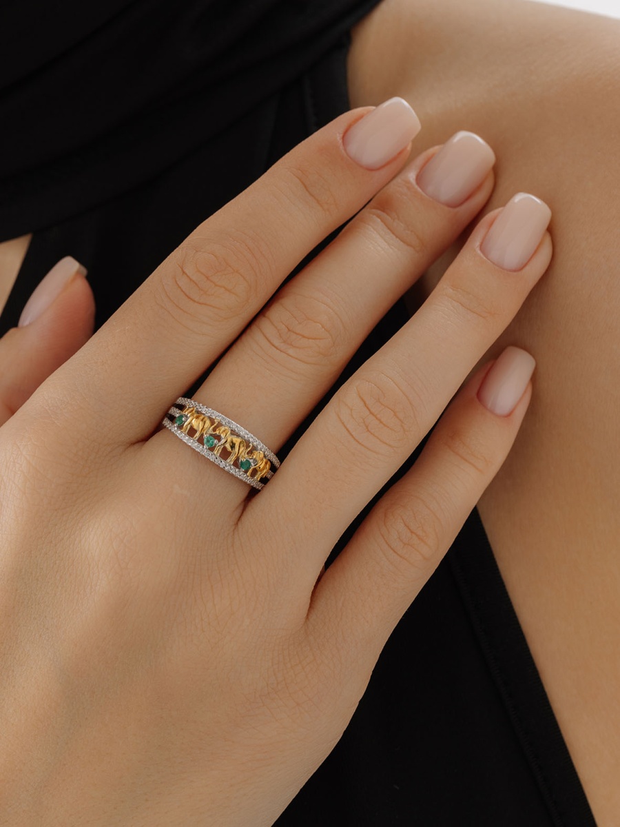 Кольцо из серебра с изумрудами и фианитами (Арт. 1350011940л)-1.jpg