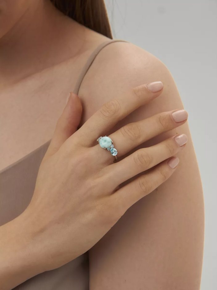 Кольцо из серебра с ларимаром и фианитами (Арт. 1340Л10935)-3.png