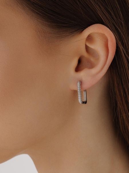 Серьги из серебра с фианитом