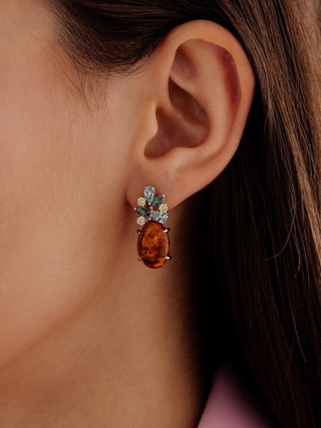 Серьги из серебра с янтарём и фианитами 2340860886-60 от KRASNOE, металл Серебро, вставка Янтарь