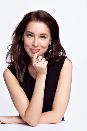 Кольцо из золота с кварцем и бриллиантами timeless color