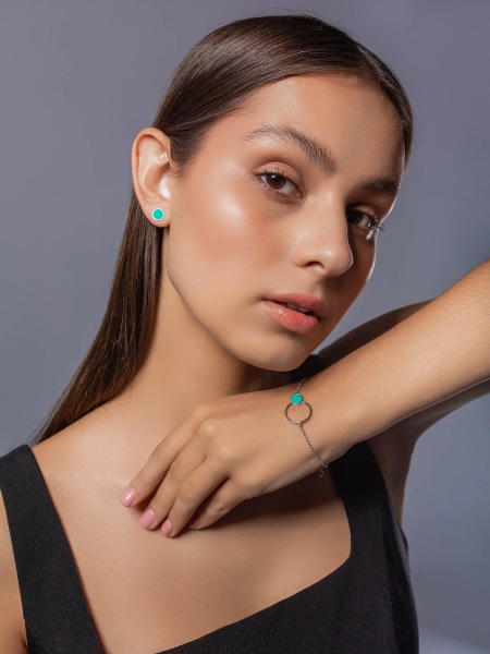 Пусеты из серебра с эмалью в ювелирном интернет-магазине