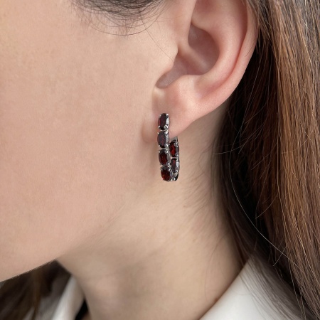 Серьги из серебра с гранатами