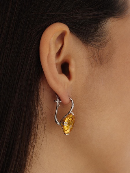 Серьги из серебра с фианитами в ювелирном интернет-магазине