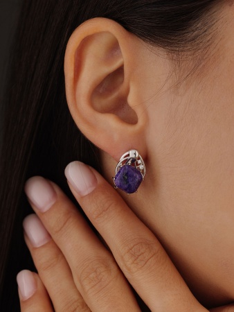 Серьги из серебра с чароитами и фианитами