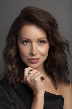 Кольцо из золота с турмалином и бриллиантами