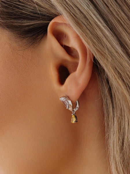 Серьги из серебра с фианитом