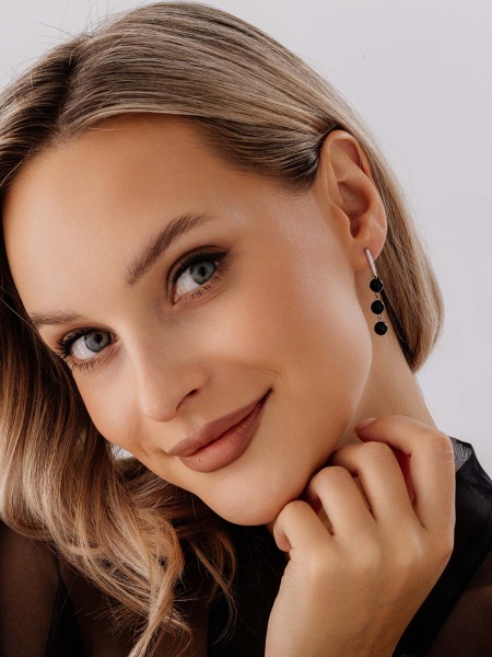 Серьги из серебра с агатами со скидкой