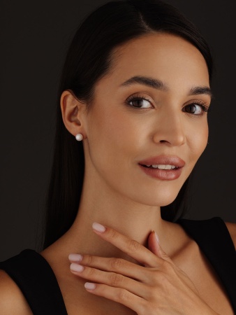 Пусеты из серебра с жемчугом 2340241685 от KRASNOE, металл Серебро, вставка Жемчуг Имитация