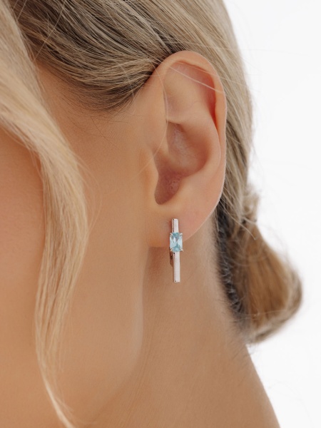 Серьги из серебра с фианитами в ювелирном интернет-магазине