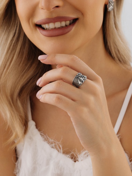 Купить кольцо из серебра с ситаллами в интернет-магазине KRASNOE