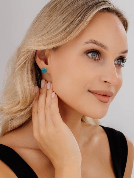 Пусеты из серебра с турмалином синт. в ювелирном интернет-магазине