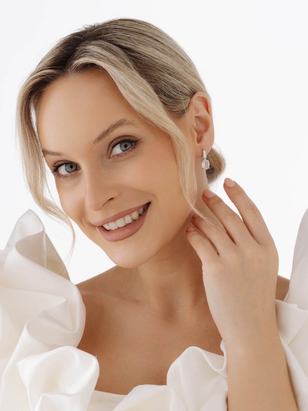 Серьги из серебра с кварцем со скидкой