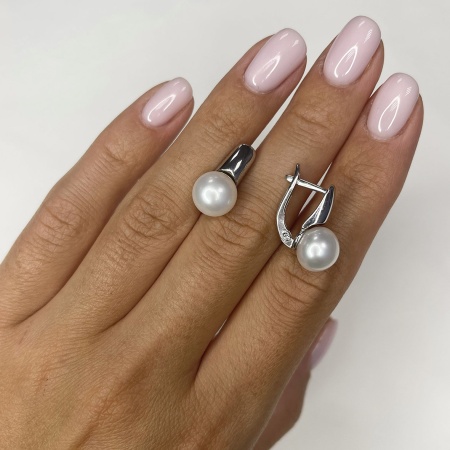 Серьги из серебра с жемчугами