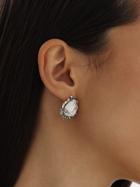 Серьги из серебра с кахолонгом в ювелирном интернет-магазине