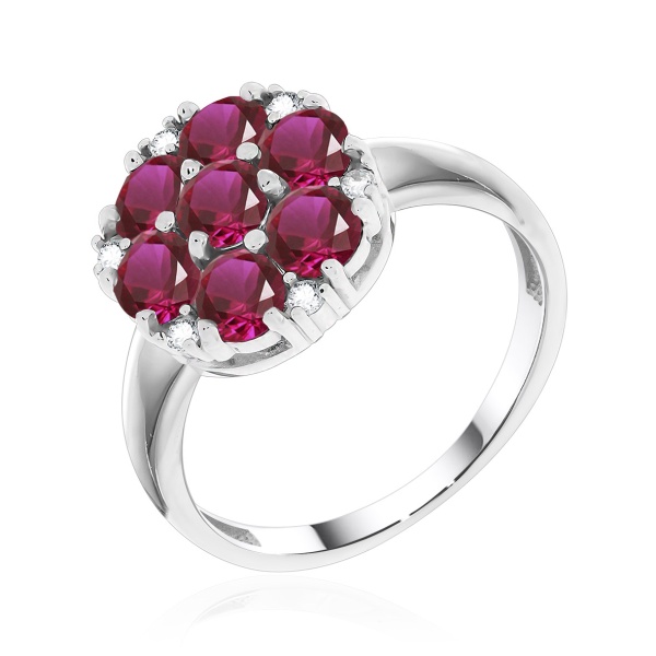 Кольцо из серебра с корундом со скидкой