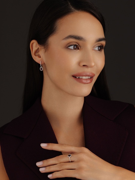 Серьги из серебра с гранатами в ювелирном интернет-магазине