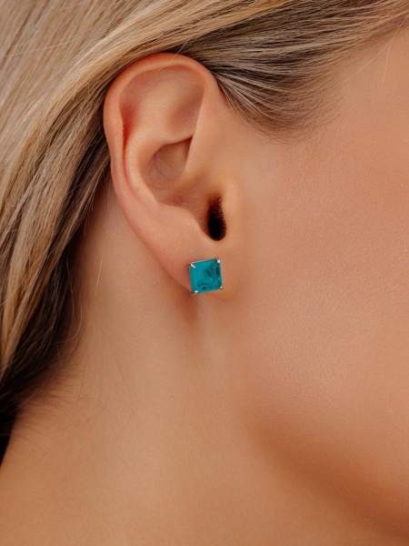 Пусеты из серебра с турмалином синт. в ювелирном интернет-магазине