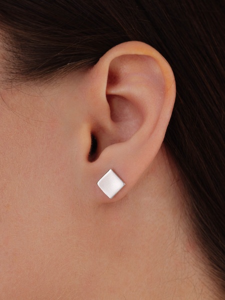 Пусеты из серебра без вставок в ювелирном интернет-магазине