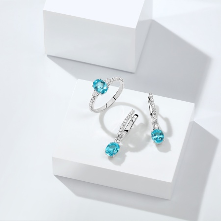 Серьги из золота с апатитами и бриллиантами