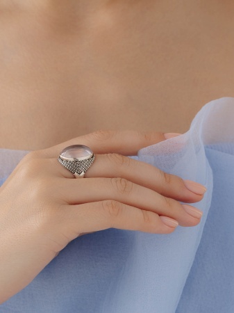 Купить кольцо из серебра с кварцем в интернет-магазине KRASNOE