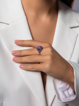 Купить кольцо из серебра с чароитом в интернет-магазине KRASNOE