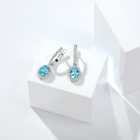 Серьги из золота с апатитами и бриллиантами