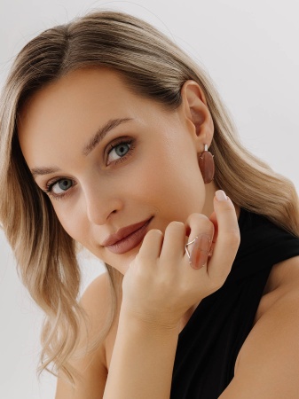 Купить кольцо из серебра с халцедоном в интернет-магазине KRASNOE