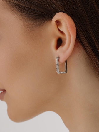 Серьги из серебра с фианитом