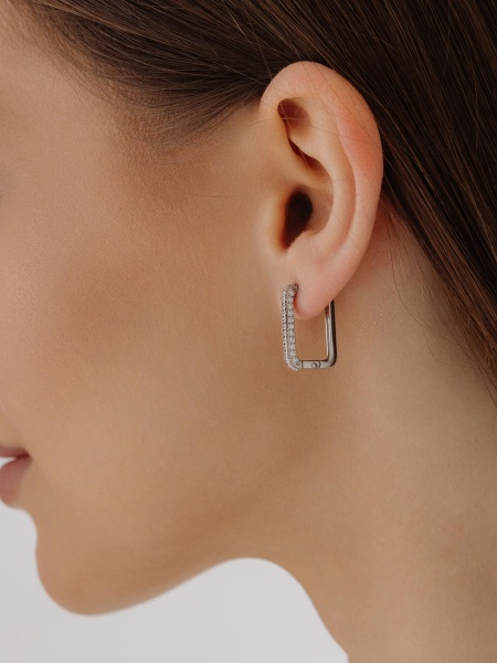 Серьги из серебра с фианитом