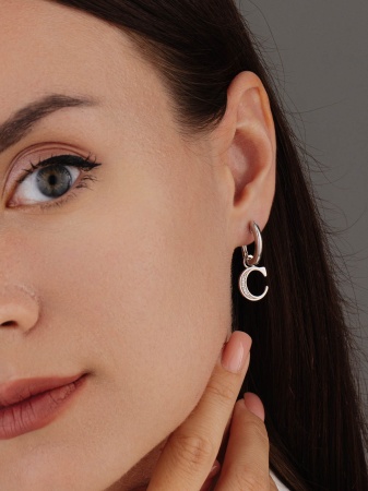 Серьги из серебра с фианитом