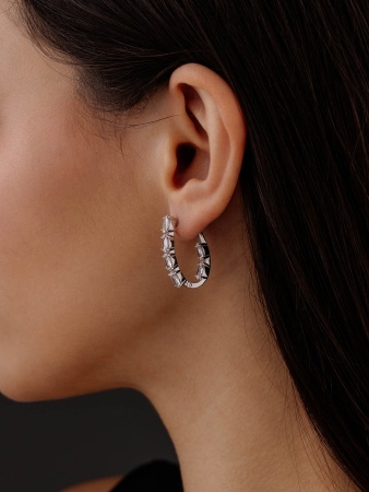 Серьги из серебра с фианитом